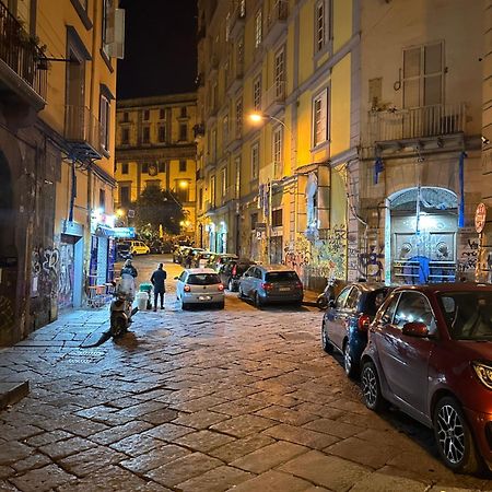 Naples To Stay Esterno foto