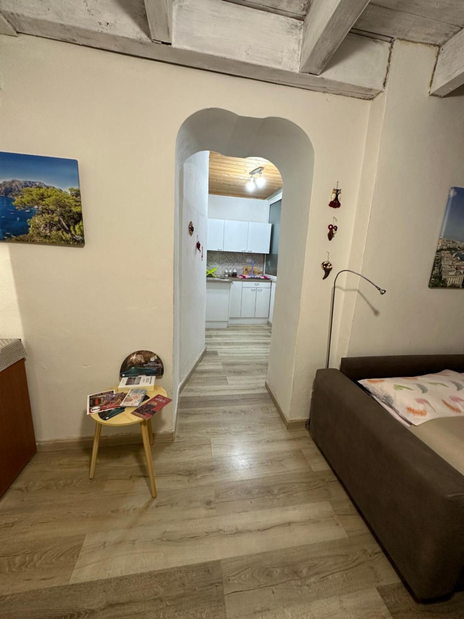 Naples To Stay Esterno foto